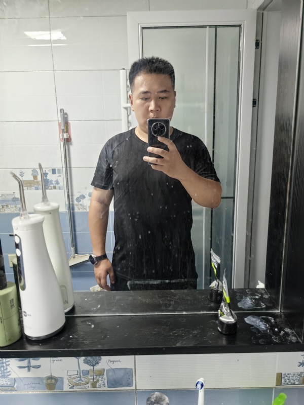 孙老师儿的第二张照片--茂名相亲服务中心