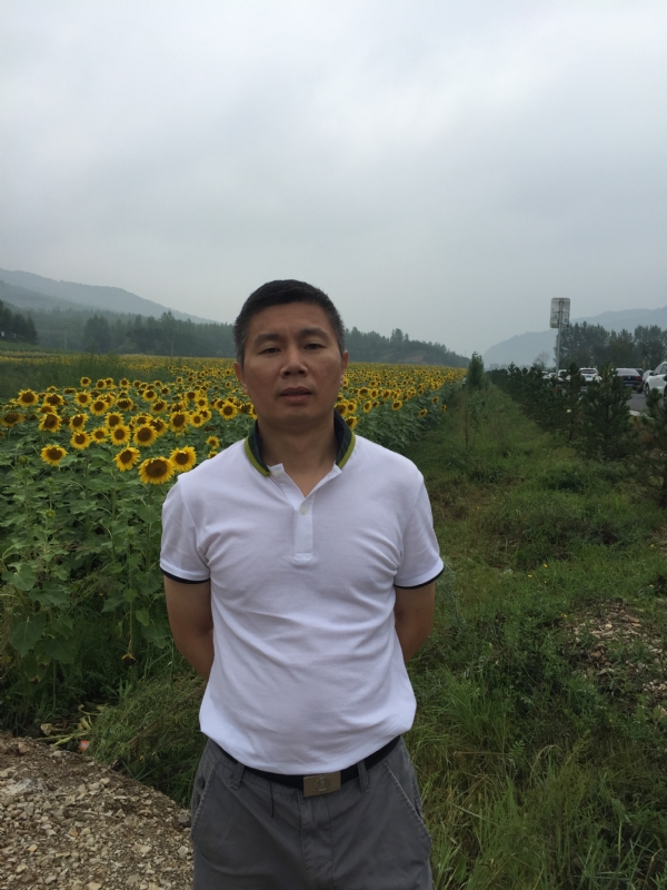 爱拼才会赢的大叔的第三张照片--茂名相亲服务中心
