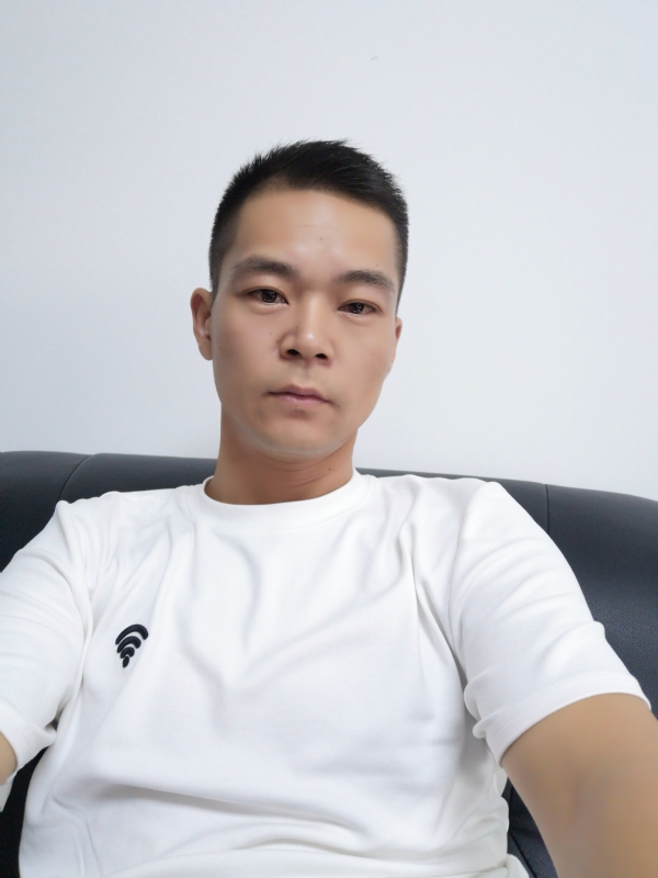 东东的第二张照片--茂名相亲服务中心