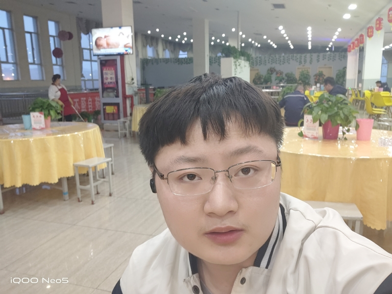 跳楼机的第一张照片--茂名相亲服务中心