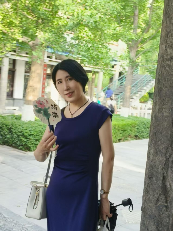 幸运满格的第一张照片--茂名相亲服务中心