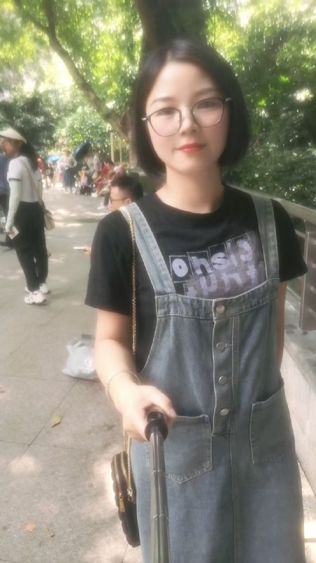 如燕的第一张照片--茂名相亲服务中心