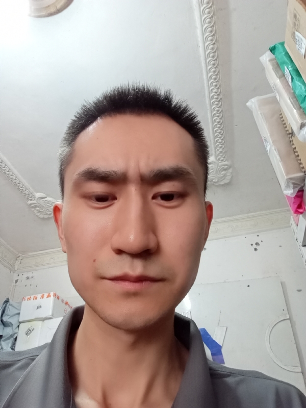 西门吹雪的第二张照片--茂名相亲服务中心