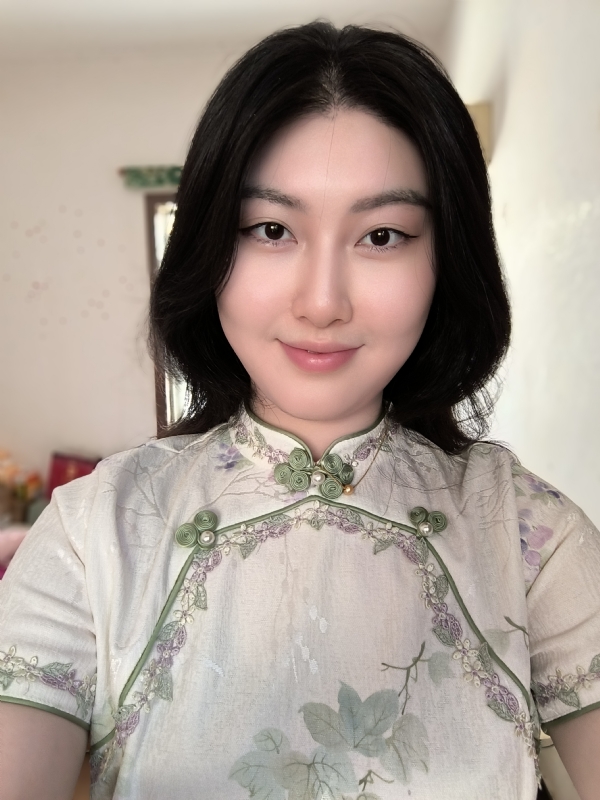 梅莱的第一张照片--茂名相亲服务中心