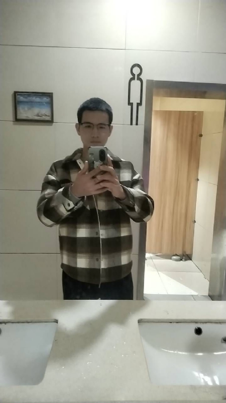 随缘的第一张照片--茂名相亲服务中心