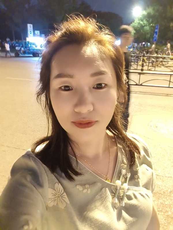 最美的期待的第一张照片--茂名相亲服务中心