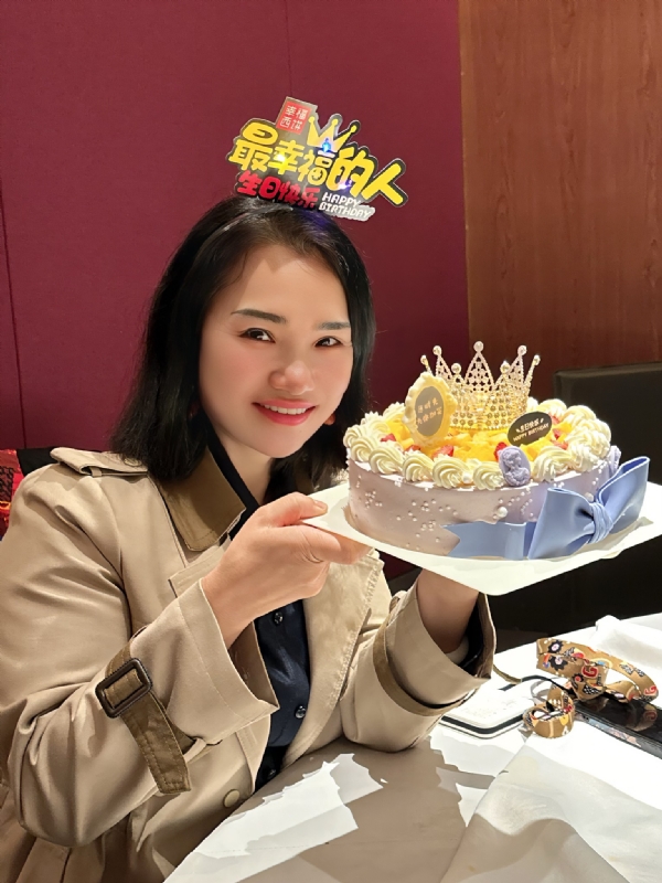 Apple的第一张照片--茂名相亲服务中心
