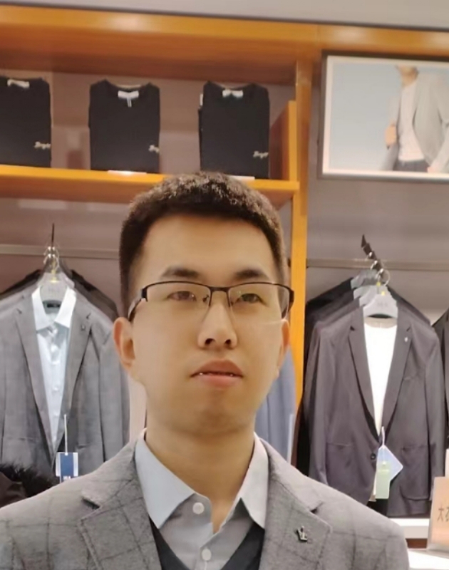 吴桐的第一张照片--茂名相亲服务中心