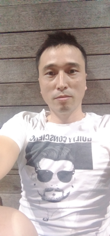 笑看一切的第一张照片--茂名相亲服务中心