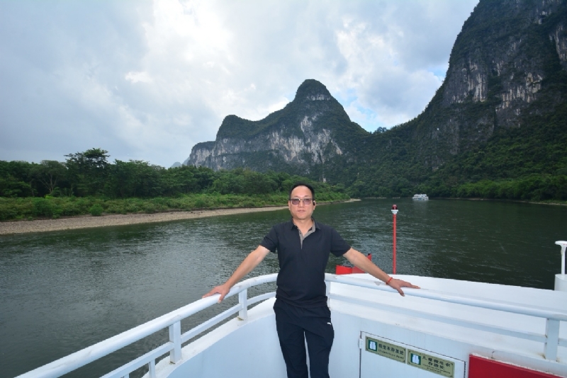 沙漠海的第三张照片--茂名相亲服务中心