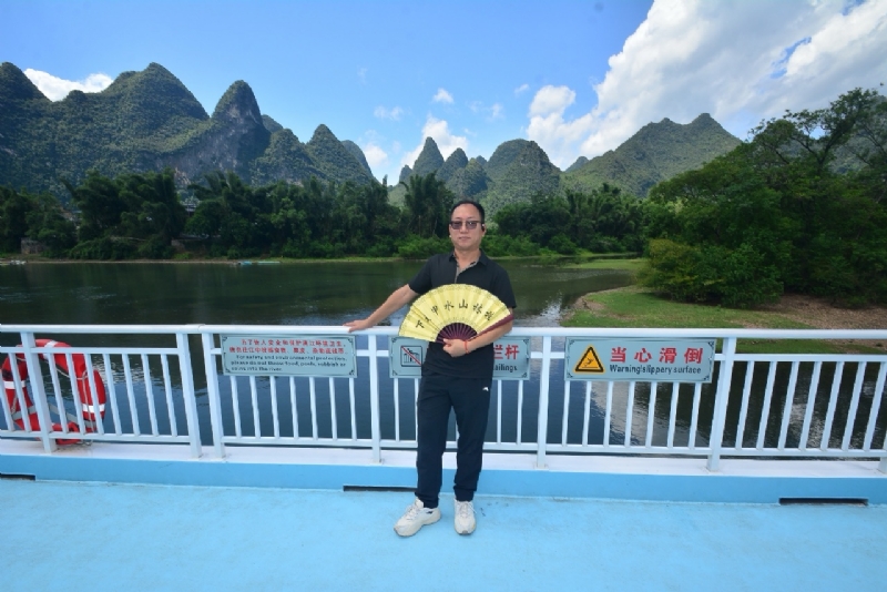 沙漠海的第四张照片--茂名相亲服务中心