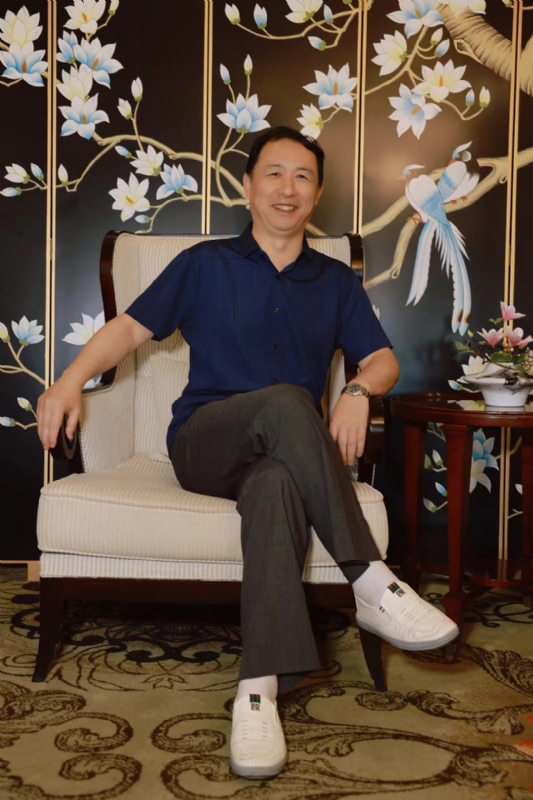 蒋老师的第二张照片--茂名相亲服务中心