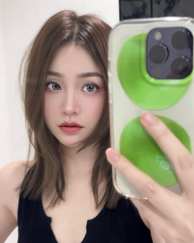 Claire的第一张照片--茂名相亲服务中心