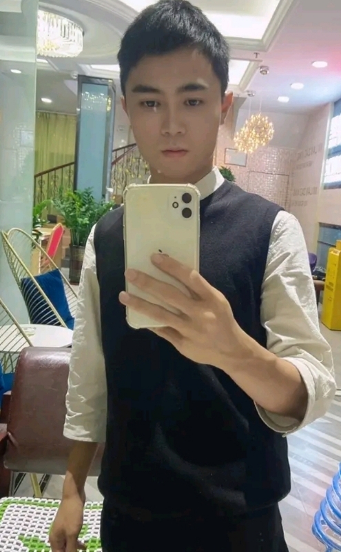 小叶的第一张照片--茂名相亲服务中心