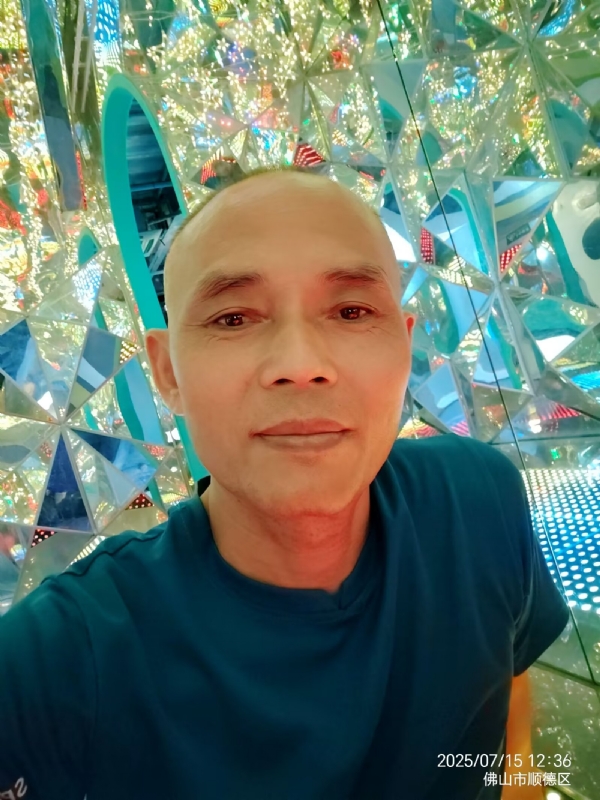 阿里睡不着的第二张照片--茂名相亲服务中心