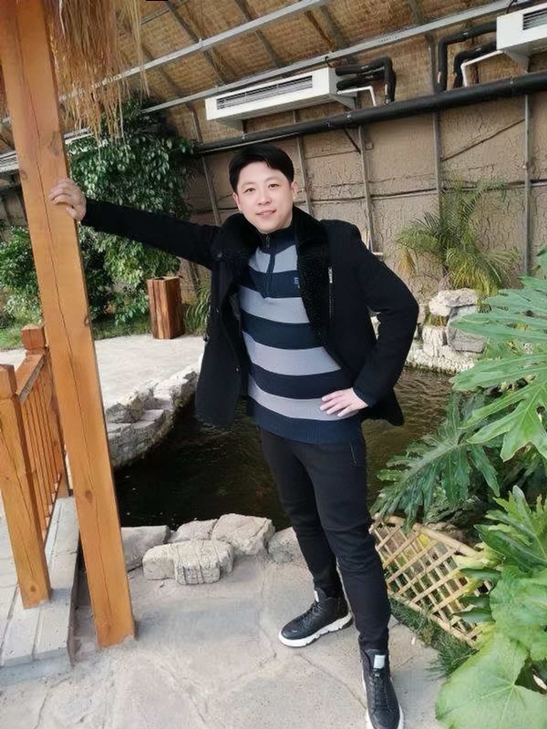 语堂的第一张照片--茂名相亲服务中心