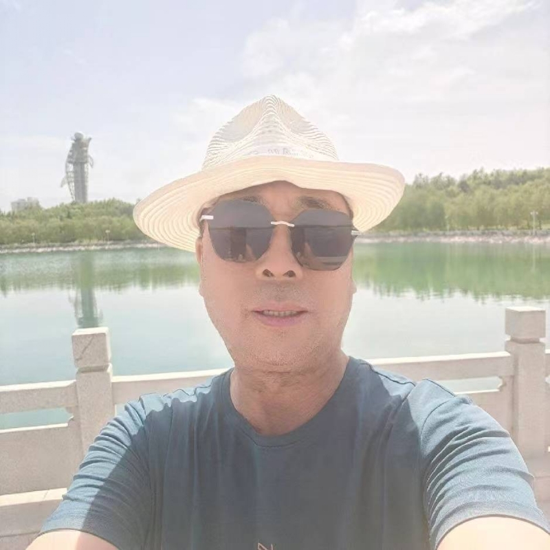 有钱人的第一张照片--茂名相亲服务中心