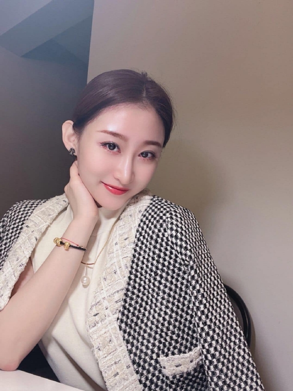 袁梓怡的第二张照片--茂名相亲服务中心