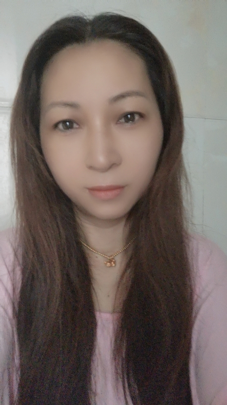 依依的第一张照片--茂名相亲服务中心