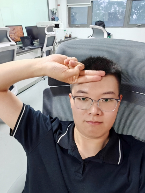 我我执执的第一张照片--茂名相亲服务中心