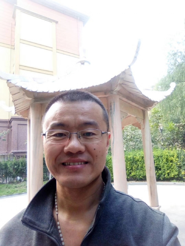 撸起袖子加油干的第一张照片--茂名相亲服务中心