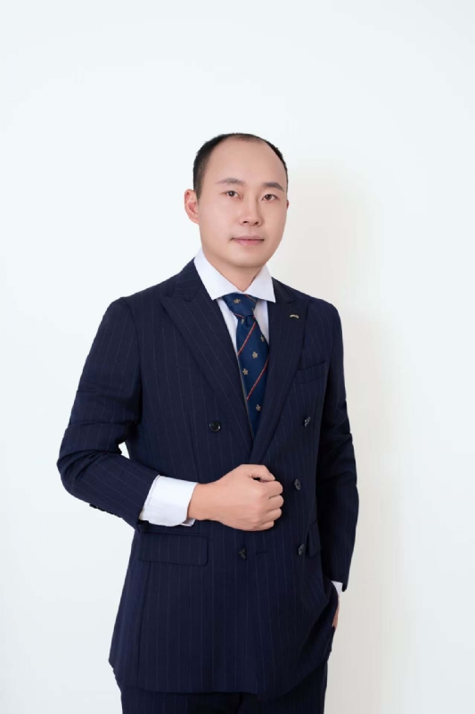 前程似锦的第一张照片--茂名相亲服务中心