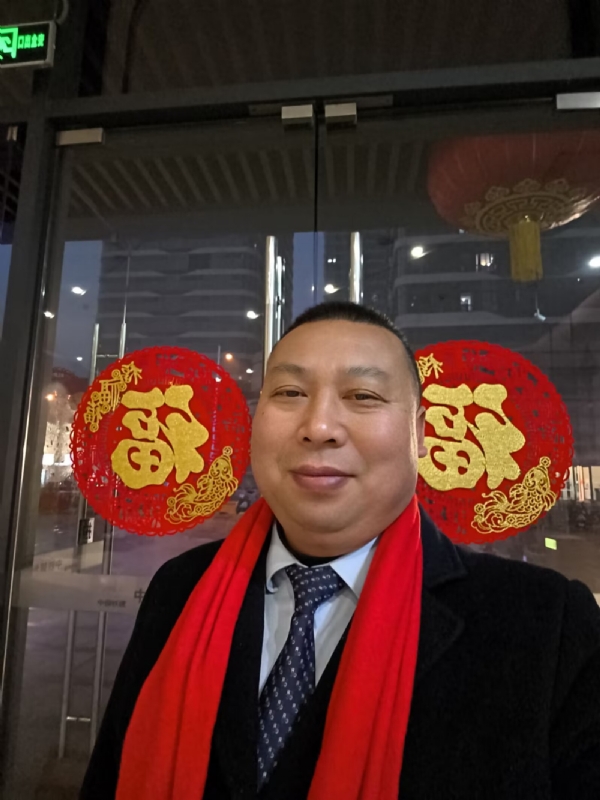 半百悟红尘的第一张照片--茂名相亲服务中心