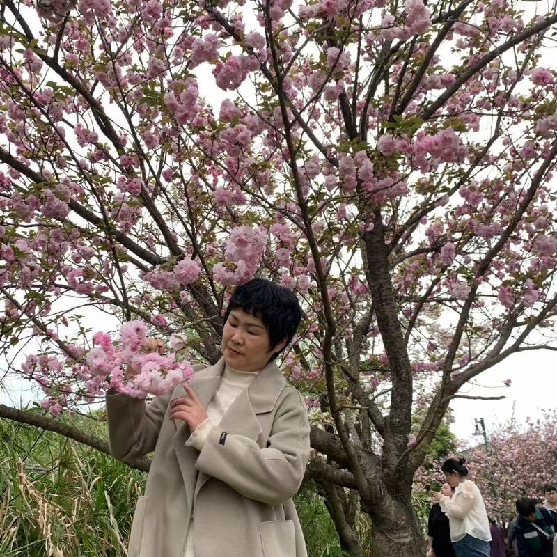 秋冬的雨有点冷的第一张照片--茂名相亲服务中心