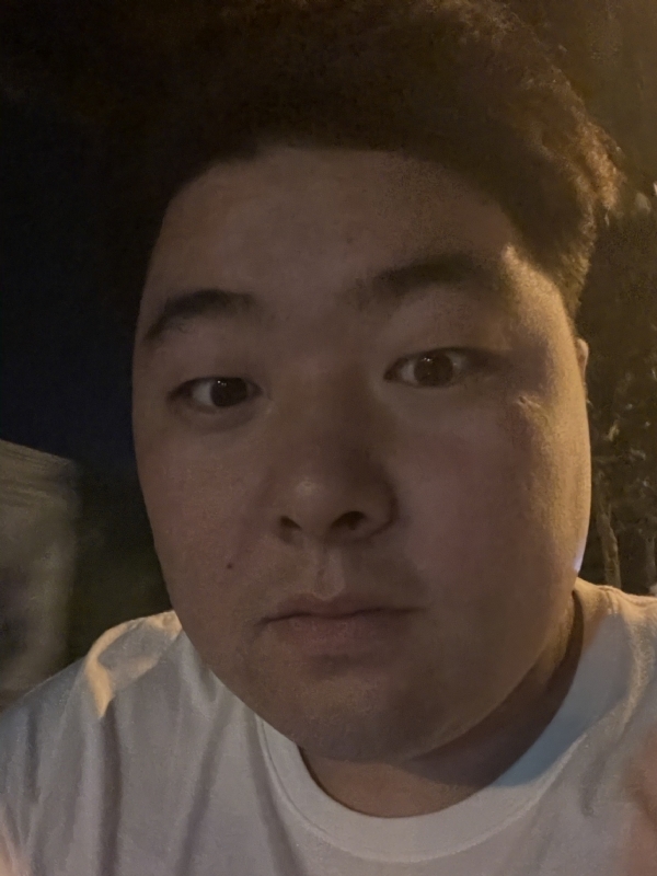 丹尼的第一张照片--茂名相亲服务中心