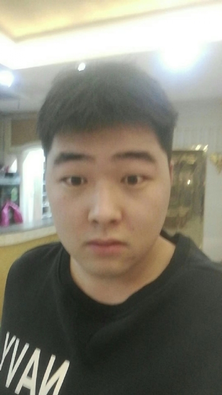 丹尼的第二张照片--茂名相亲服务中心