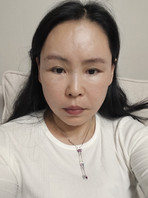 仁荷的第二张照片--茂名相亲服务中心