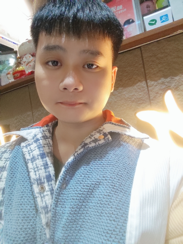 侯侯的第一张照片--茂名相亲服务中心