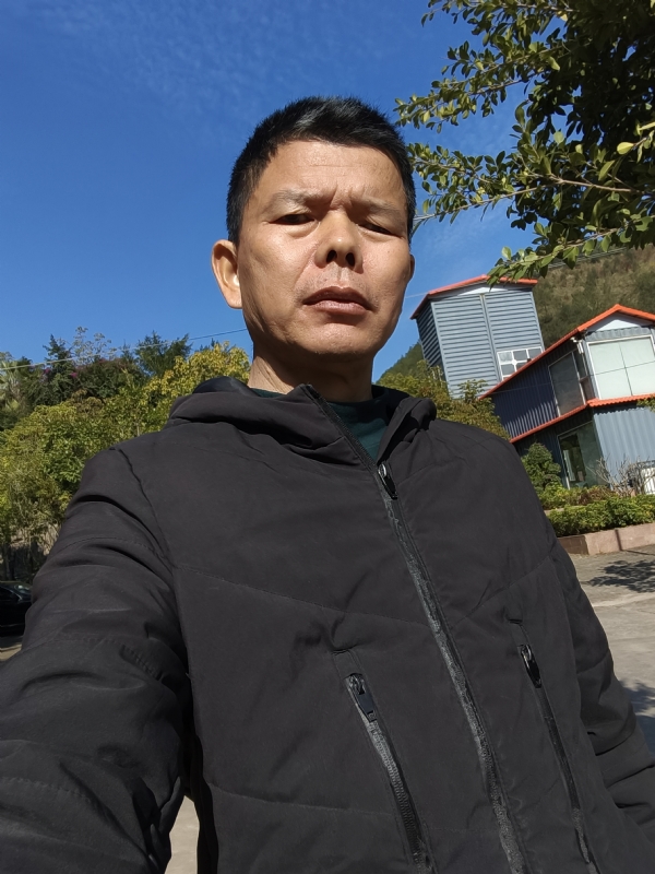 子午卯酉的第一张照片--茂名相亲服务中心