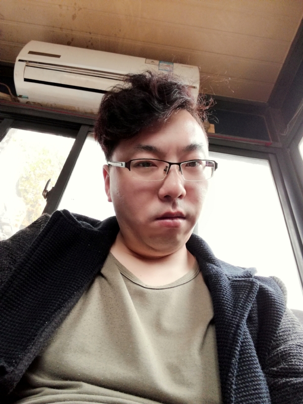 风雨彤周的第二张照片--茂名相亲服务中心