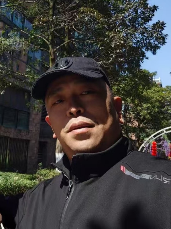 蓝色海洋的第一张照片--茂名相亲服务中心