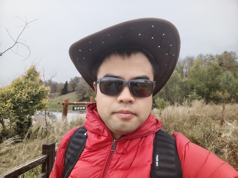 欢乐的笑的第一张照片--茂名相亲服务中心