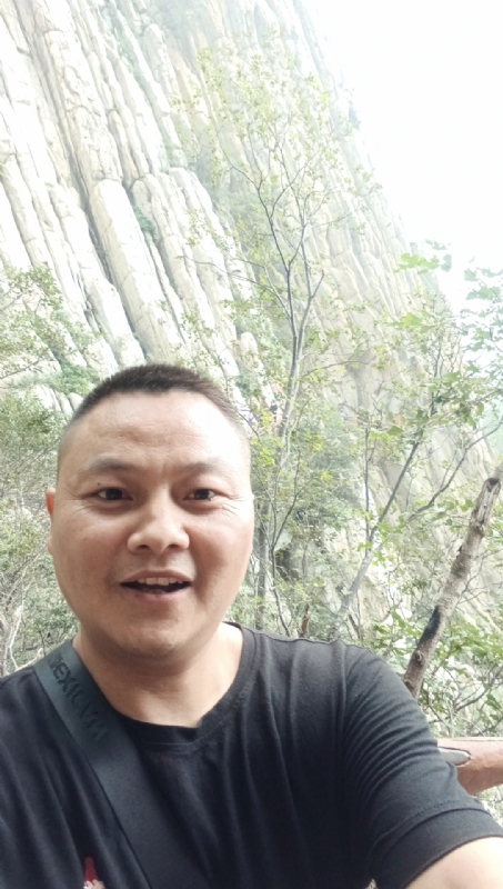 W微信的第二张照片--茂名相亲服务中心