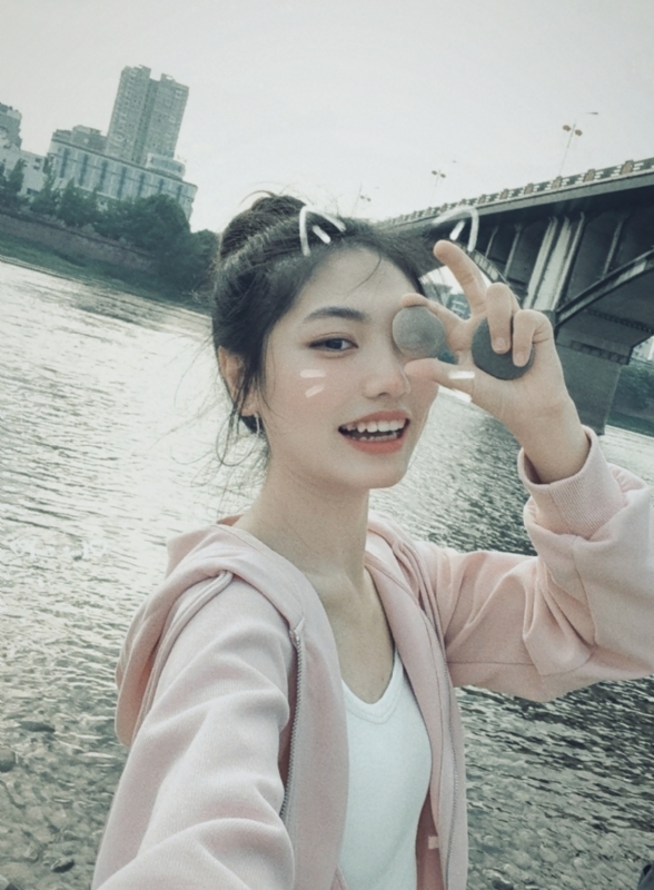 昭十晰的第二张照片--茂名相亲服务中心