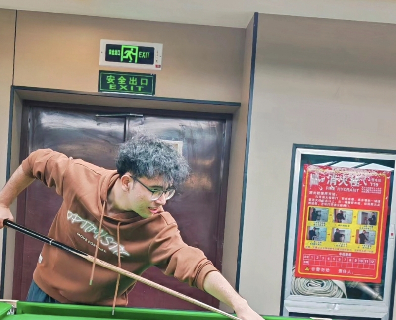 小鬼的第一张照片--茂名相亲服务中心