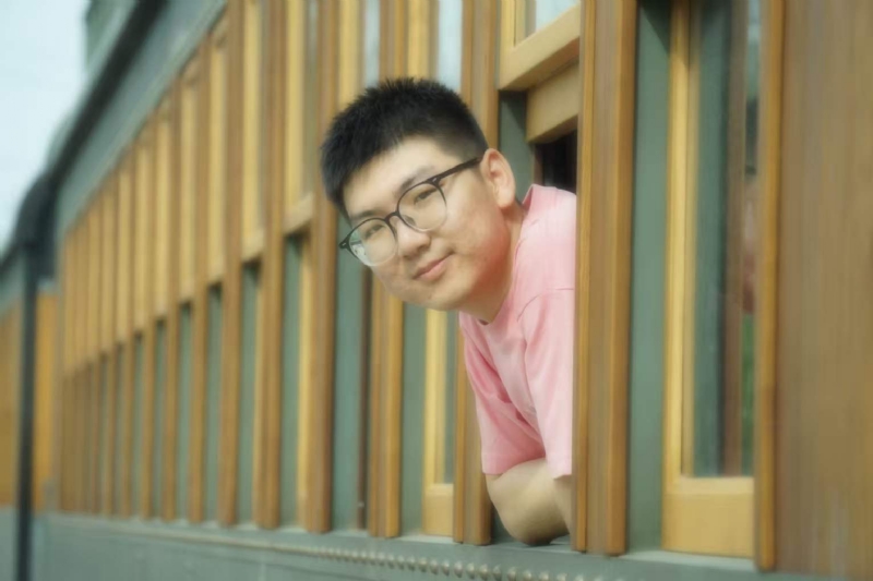 锦瑟无端五十弦的第一张照片--茂名相亲服务中心