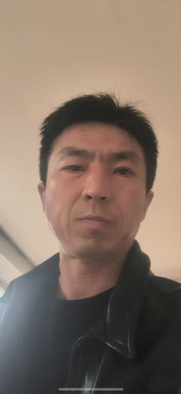 英峰的第四张照片--茂名相亲服务中心