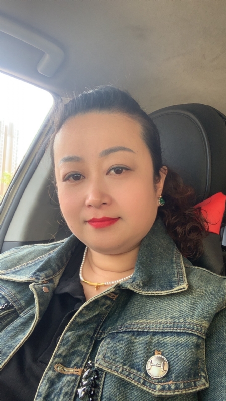 云中的蝶的第一张照片--茂名相亲服务中心