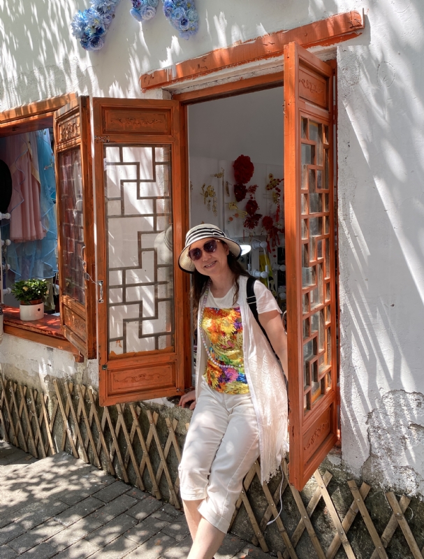 stella的第三张照片--茂名相亲服务中心