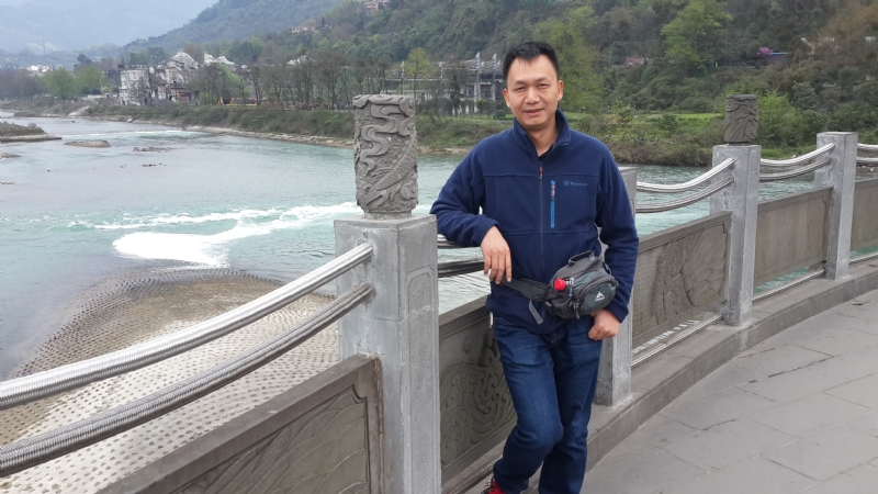 上下求索的第一张照片--茂名相亲服务中心